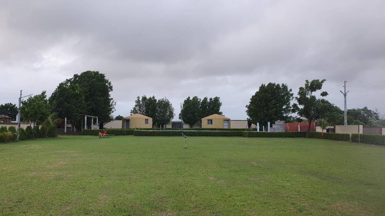 krishna farm&forest Villa Bhuj Exterior foto